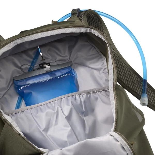 Sortie ❤️ Sacs à Dos Randonnée SALOMON TRAILBLAZER 30 MARTINI OLIVE/OLIVE NIGHT/EBONY 22 Vert ⭐ 6 Sortie ❤️ Sacs à Dos Randonnée SALOMON TRAILBLAZER 30 MARTINI OLIVE/OLIVE NIGHT/EBONY 22 Vert ⭐ – Image 4